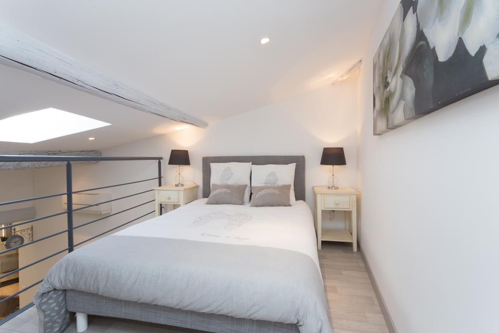 Ferienwohnung Grand Studio Republique LʼIsle-sur-la-Sorgue Exterior foto